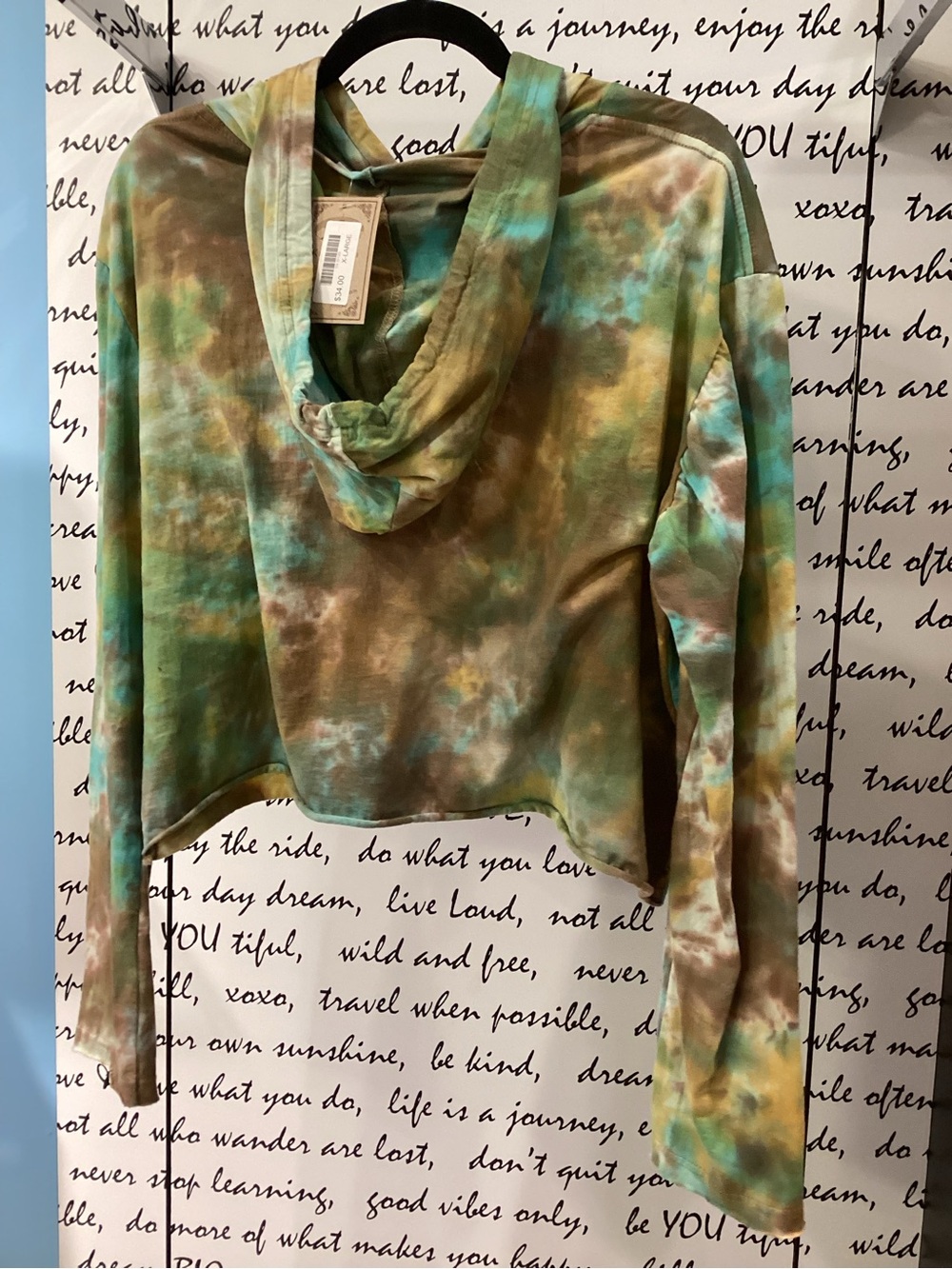 NWT Tie-Dye Peace & Love Graphic Hoodie Crop Top - Picture 2 of 4